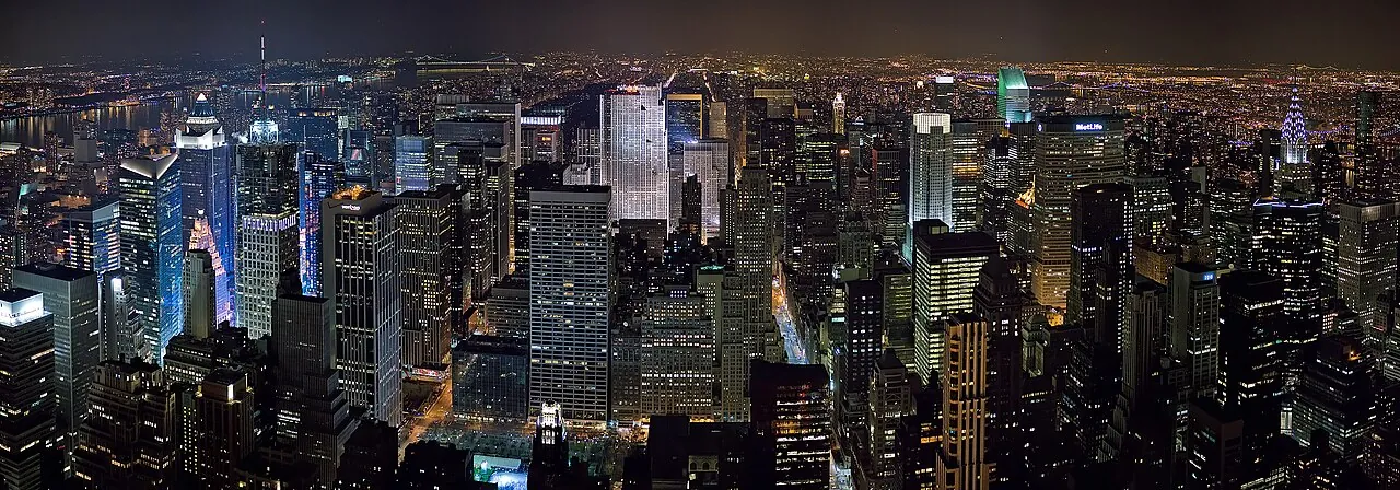 New York Midtown Skyline at night - Jan 2006 edit1 in New York, New York